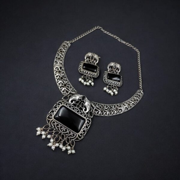 Antique Elephant Hasali Necklace Set