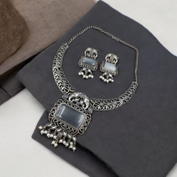 Antique Elephant Hasali Necklace Set