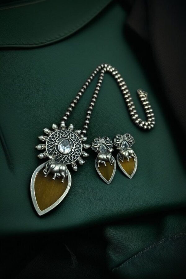 Silver Replica Nandi Necklace Set Silver Replica Nandi Necklace Set