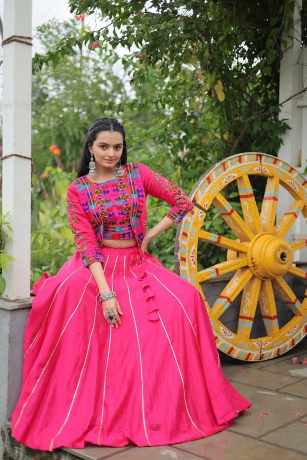 Kutchi Work Lehenga Choli (17) Kutchi Work Lehenga Choli – 8M Flair | Full-Stitched | Navratri Special 2025 - Image 21