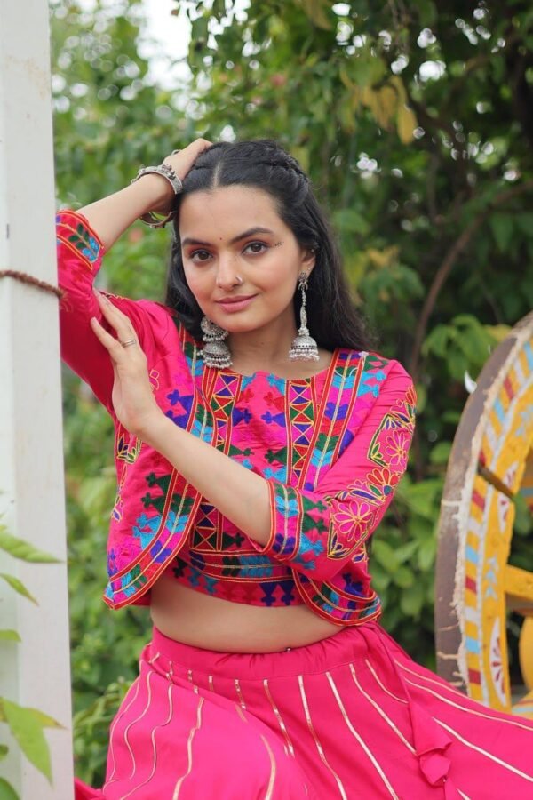 Kutchi Work Lehenga Choli (18) Kutchi Work Lehenga Choli – 8M Flair | Full-Stitched | Navratri Special 2025 - Image 20