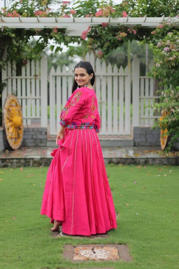 Kutchi Work Lehenga Choli (19) Kutchi Work Lehenga Choli – 8M Flair | Full-Stitched | Navratri Special 2025 - Image 24