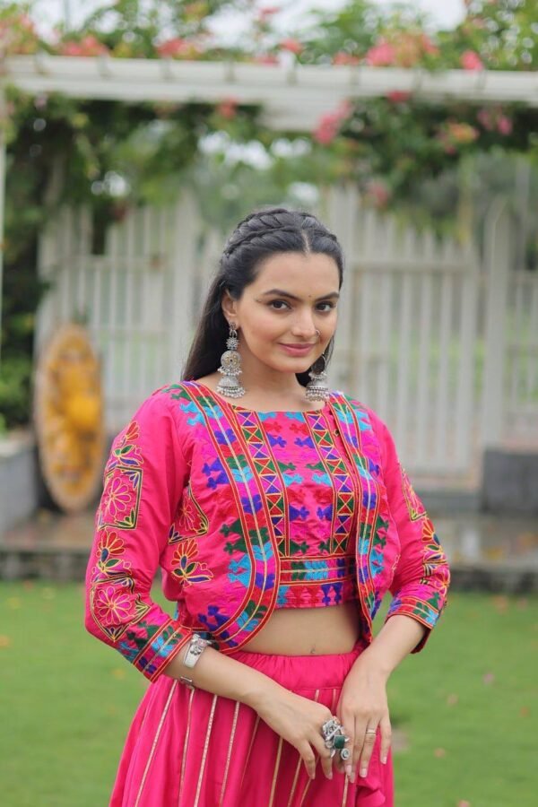 Kutchi Work Lehenga Choli (22) Kutchi Work Lehenga Choli – 8M Flair | Full-Stitched | Navratri Special 2025 - Image 19