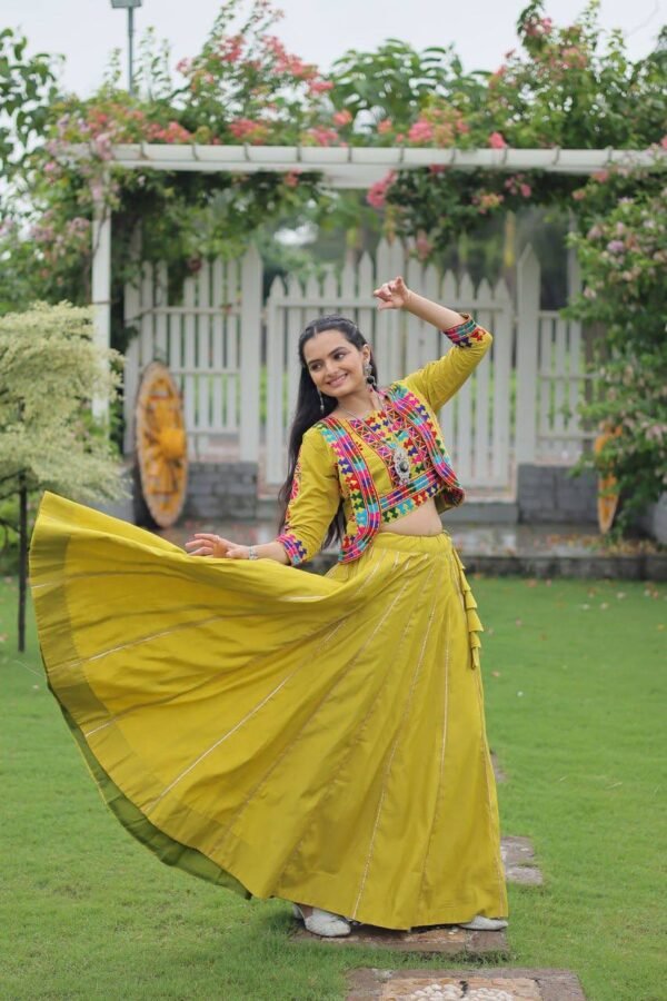 Kutchi Work Lehenga Choli (36) Kutchi Work Lehenga Choli – 8M Flair | Full-Stitched | Navratri Special 2025 - Image 15
