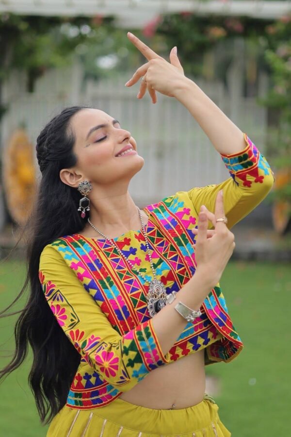 Kutchi Work Lehenga Choli (40) Kutchi Work Lehenga Choli – 8M Flair | Full-Stitched | Navratri Special 2025 - Image 14