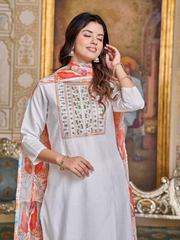 New Women Chanderi Kurta With Pant Dupatta Set | My Fashion - Image 6