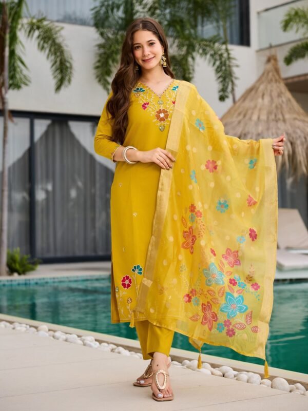 Kurti with Pant Dupatta
