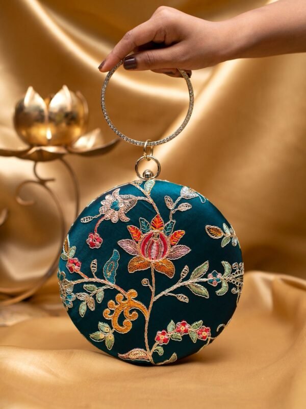 women designer clutches2 Designer Round Ethnic Clutch