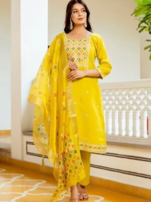 Viscose Shimar Embroidered Kurti Set
