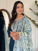 Women’s Slub Magic Embroidered Kurti Set